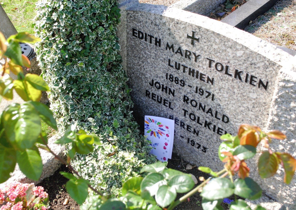 tolkien-tombstone